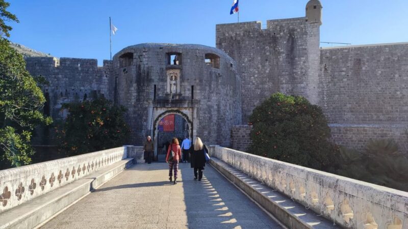 Dubrovniks Old Town: An Audio Tour of the Walled City - Experience Highlights