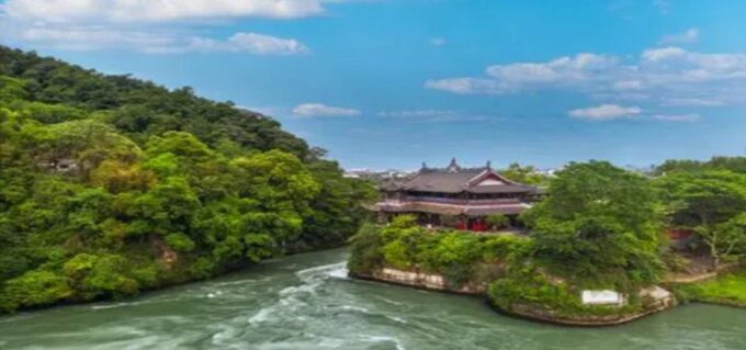 Dujiangyan Panda Base and Irrigation System Park Day Tour - Customer Feedback