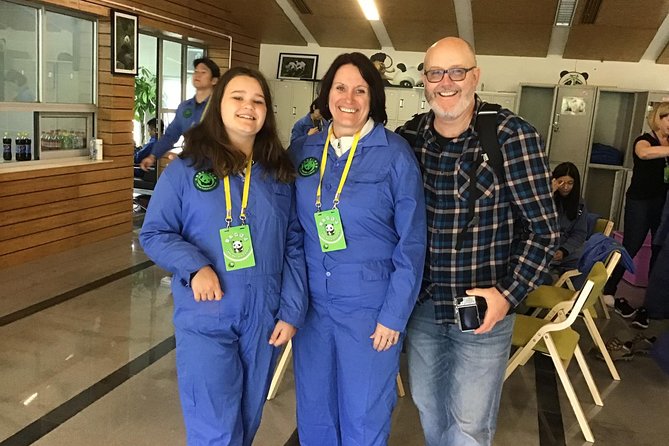 Dujiangyan Panda Volunteering Experience With Lunch - Transportation and Pickup Details