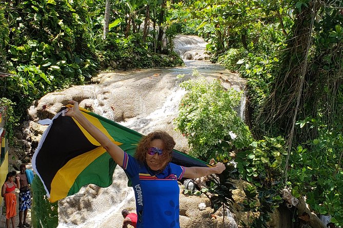 Dunns Falls and Blue Hole Daytrip With Lunch From Montego Bay & Trelawny - Lunch at a Local Restaurant