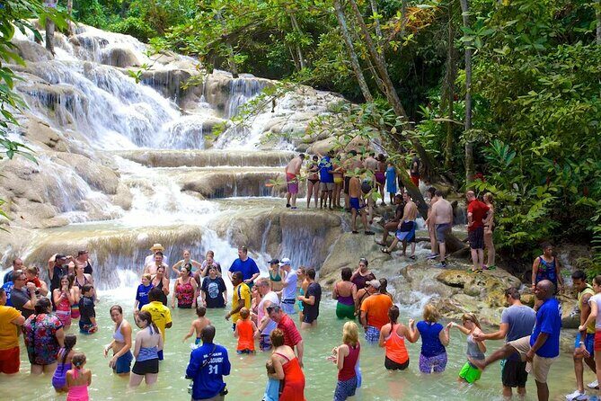 Dunn's River and Blue Hole with lunch combo from Montego Bay - Discover Jamaica’s Water Wonders: Dunn’s River and Blue Hole Combo Tour