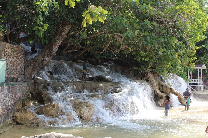 Dunns River/ Blue Hole Waterfall Combo- Private Transport - Concerns and Areas for Improvement