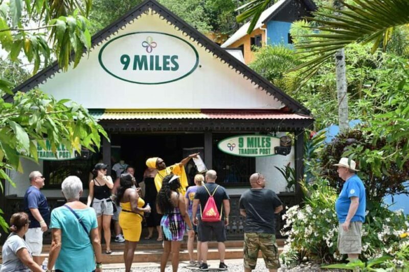 Dunn's River Falls, 9 Mile/ Blue hole - Key Points