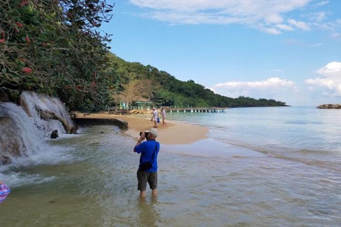 Dunns River Falls and Blue Hole Secret Falls - Choosing the Pickup Location