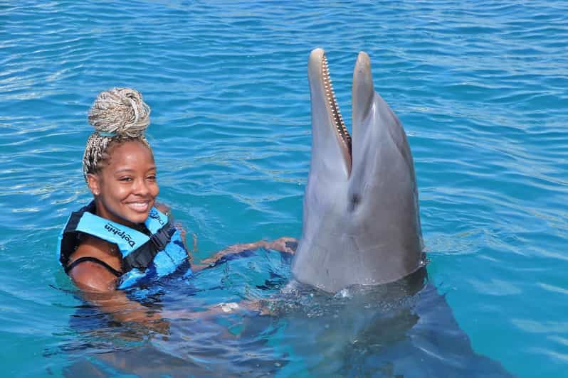 Dunn's River Falls and Dolphin Cove Swim Adventure - Guided Ascent of Dunns River Falls