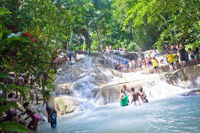 Dunn's River Falls and River Tubing Private Tour - Visiting Dunns River Falls