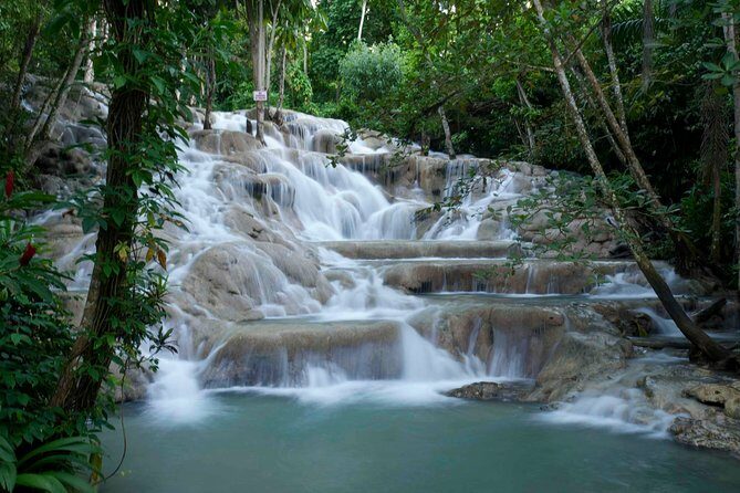 Dunn's River Falls And Shopping Tour From Ocho Rios - Starting with Convenience: Private Pickup and Transportation