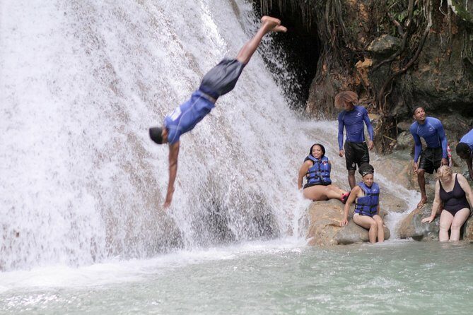 Dunns River Falls & Blue Hole Tour with Lunch - The Itinerary: A Well-Curated Adventure