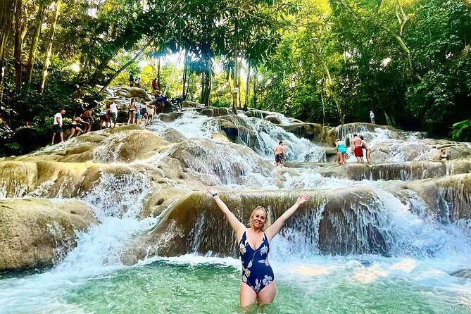 Dunns River Falls Private Tour With Transportation + Ticket - Reviews Summary