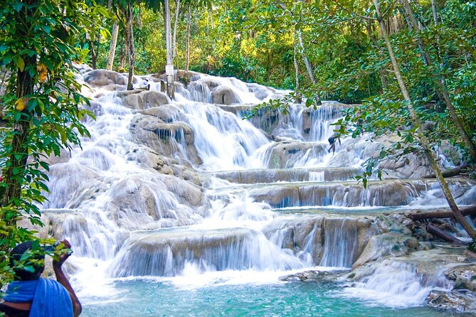 Dunns River Tour - Admiring the Natural Beauty