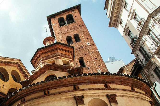 Duomo & Surroundings Private Tour With Locals - Booking and Cancellation