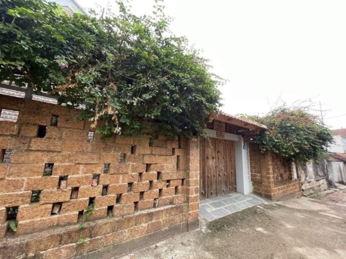 Duong Lam Ancient Village Day Trip Private Tour - Inclusions