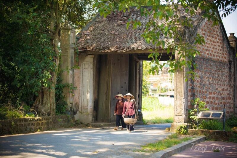 Duong Lam Ancient Village Private Day Tour - Destination Highlights