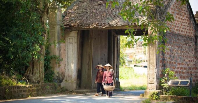 Duong Lam Ancient Village Private Day Tour - Frequently Asked Questions