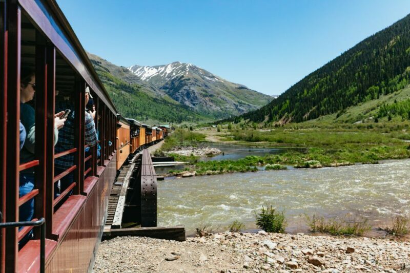 Durango: Round-Trip Train Ticket to Silverton - An In-Depth Look at the Durango to Silverton Train Experience