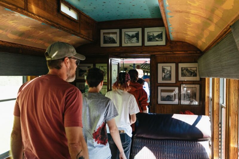 Durango: Round-Trip Train Ticket to Silverton - Amenities and Services