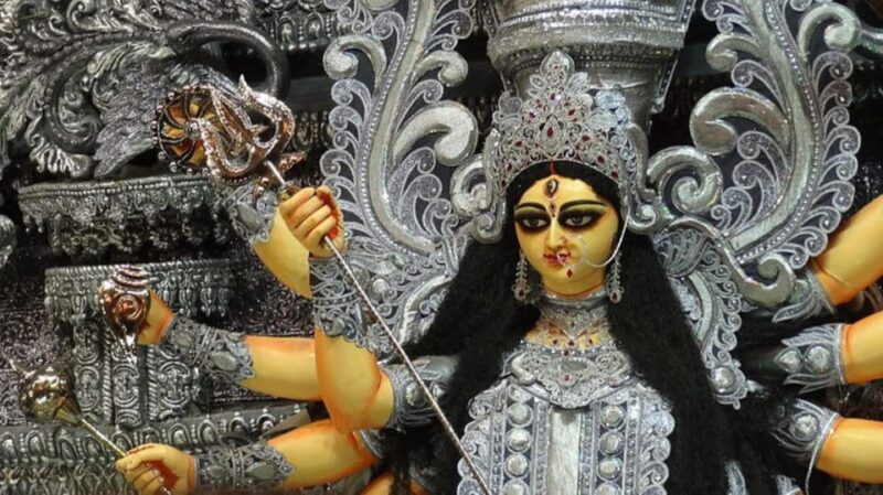 Durgotsav- An Immersive Kolkata Experience | Durga Puja - Engaging in Traditional Rituals and Arts