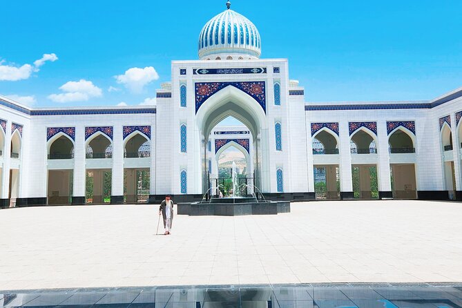 Dushanbe City Private Tour - Understanding Tajikistans Political and Social Landscape