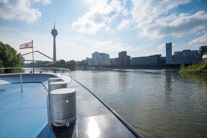 Düsseldorf 2-Hour Evening Cruise - Exploring the Düsseldorf Skyline