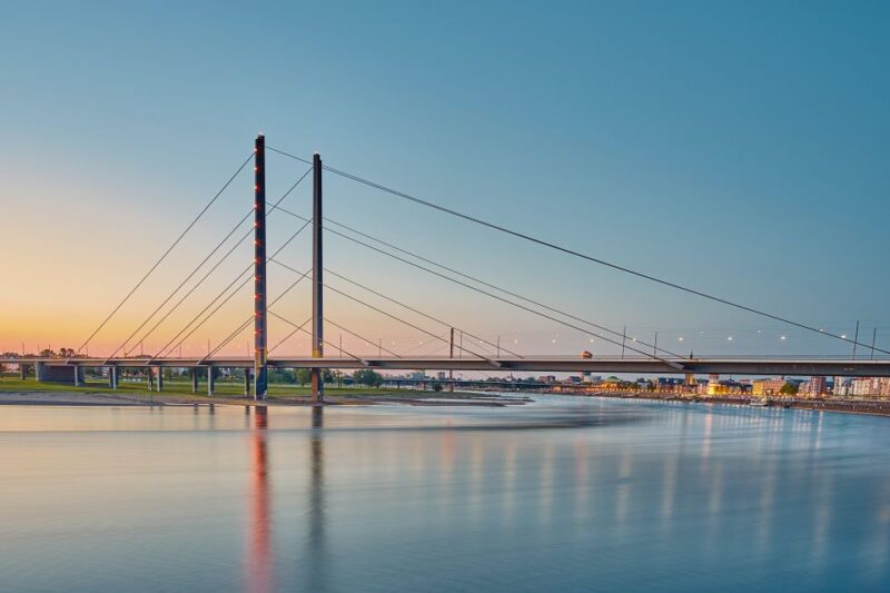 Dusseldorf: Express Walk With a Local in 60 Minutes - Highlights and Experience