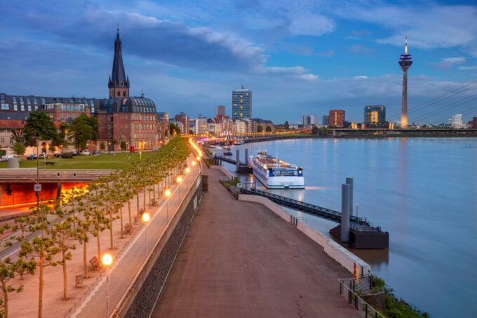 Düsseldorf: First Discovery Walk and Reading Walking Tour - Frequently Asked Questions