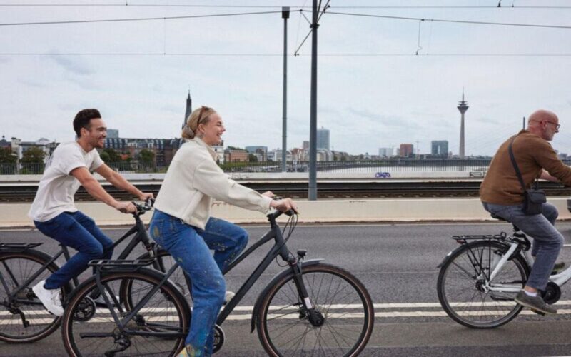 Düsseldorf: Group Biking Adventure - Itinerary and Highlights