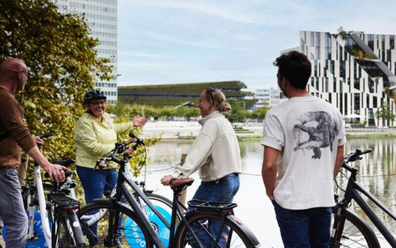 Düsseldorf: Group Biking Adventure - Meeting Point and Important Information