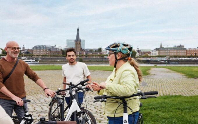 Düsseldorf: Group Biking Adventure - Booking and Cancellation Policy
