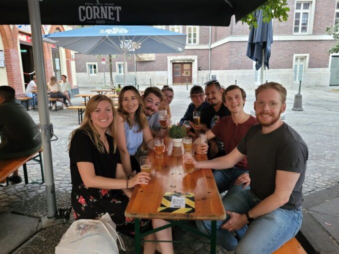 Düsseldorf: Guided Beer Tour With 4 Beers & a Flexible Route - Booking and Cancellation