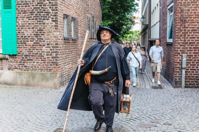 Düsseldorf: Guided Tour With a Night Watchman - Meeting Point Location