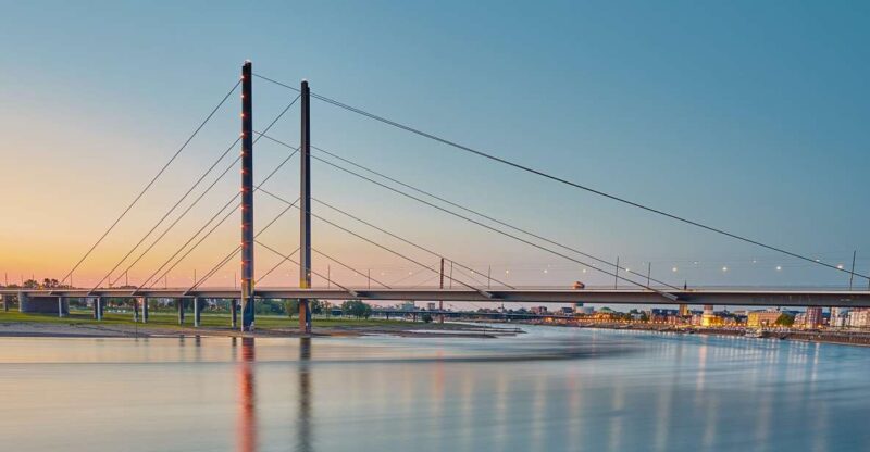 Dusseldorf: Insta-Perfect Walk With a Local - Highlights of the Experience