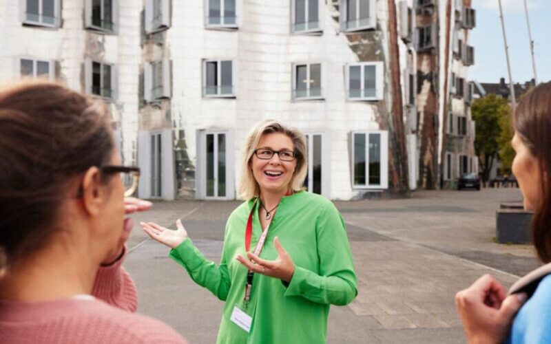 Düsseldorf: Media Harbor Tour - Positive Guest Experiences