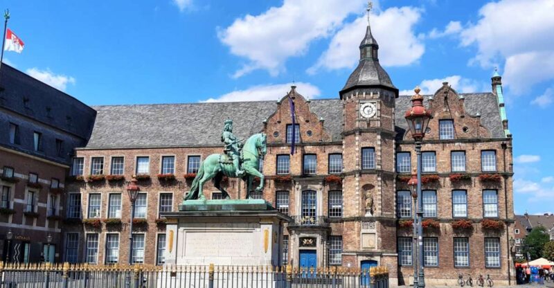 Dusseldorf: Old Town & Altbier Tour - Highlights of the Tour