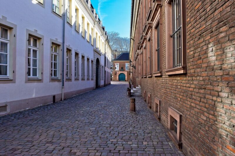 Düsseldorf Old Town - Private Guided Tour - Architectural Highlights