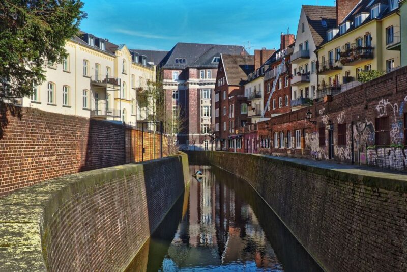 Düsseldorf Old Town - Private Guided Tour - Meeting Details