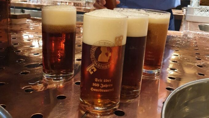 Düsseldorf: Old Town Pub Crawl Self-Guided Tour - Discovering Local Specialties