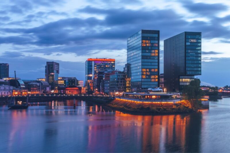 Düsseldorf: Self-Guided Highlights Scavenger Hunt & Tour - Requirements and Recommendations