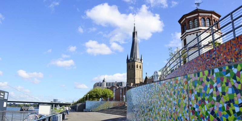 Düsseldorf: Self-Guided Old Town Walking Tour via Smartphone - Pricing and Cancellation