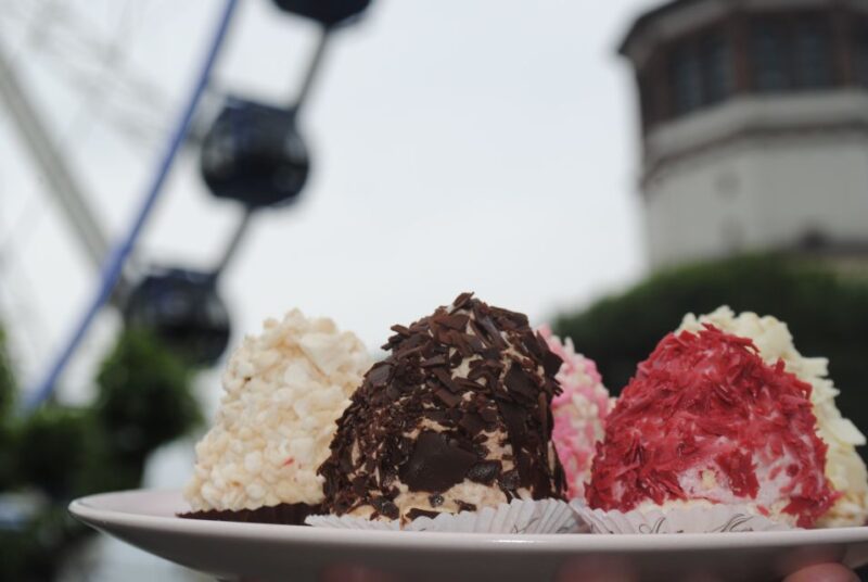 Düsseldorf: Sweet Treats Guided Walking Tour of Old Town - Experience Highlights