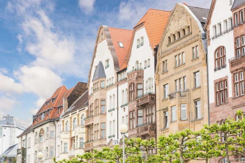 Dusseldorf: Walking Tour With Audio Guide on App - Tour Features and Inclusions