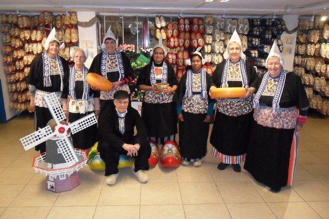 Dutch Experience in Volendam With Traditional Outfits - Included Activities