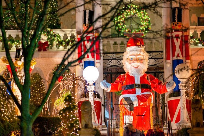 Dyker Heights Tour Christmas Lights in New York - Key Points
