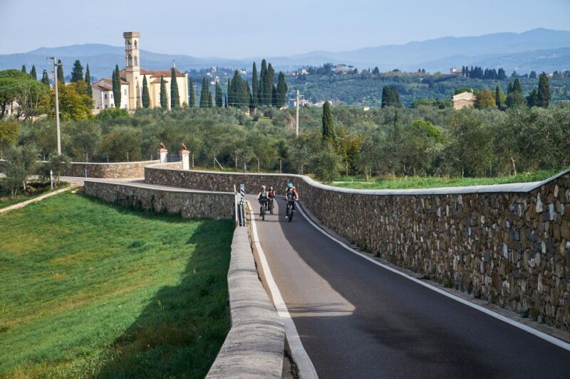 E-Bike Chianti Classico and Tuscany Tour With Lunch at Farm - Experience and Activities