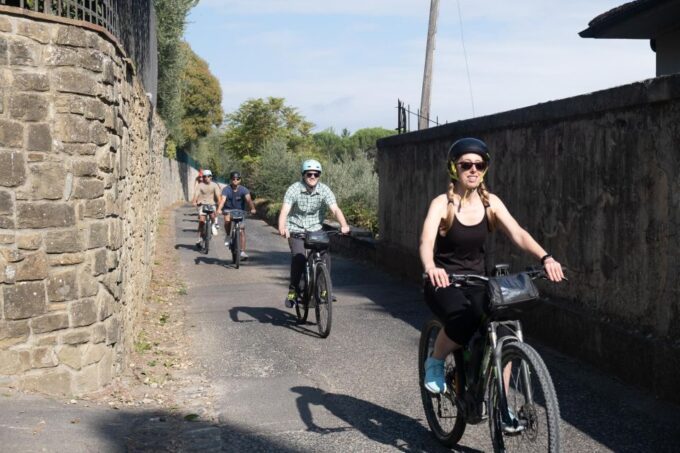 E-Bike Chianti Classico and Tuscany Tour With Lunch at Farm - Farm Visit and Lunch