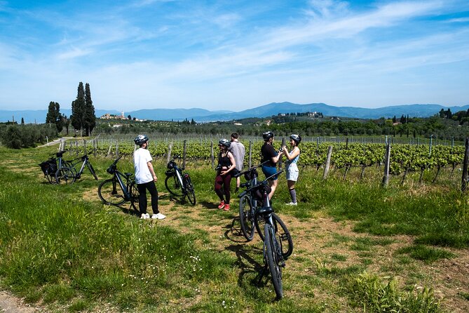 E-Bike Chianti Classico & Tuscany Full Day Tour - Duration and Group Size