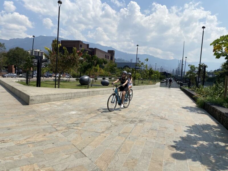 E-Bike City Tour Medellin With Local Beer and Snacks - Customer Reviews