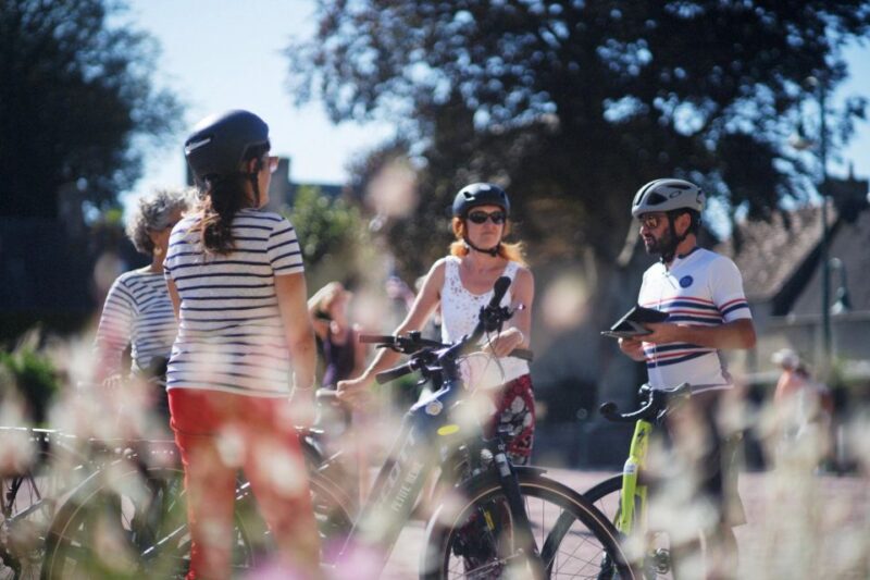 E-Bike Food Tour ! - Taste Authentic Shortbread and Drinks