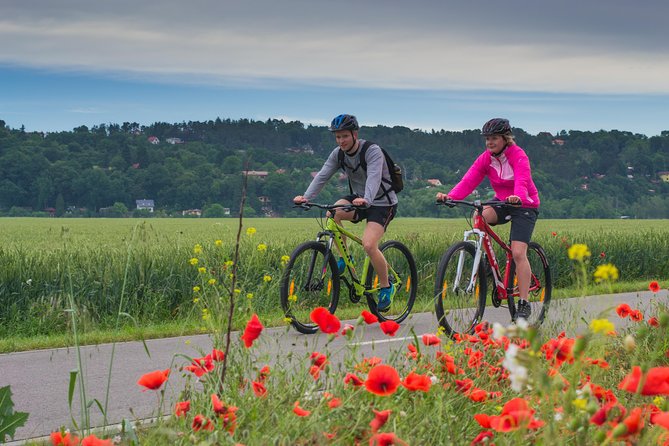 E-Bike Full-Day Trip From Prague: The Mighty Karlstejn Castle - Cycling Route and Stops