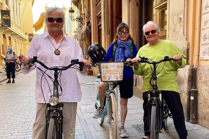 E-Bike Grand Valencia Private Tour - Explore Architectural Gems