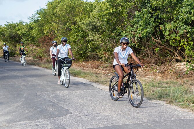 E-Bike Historical Sunset Tour in Fort James - Participant Requirements